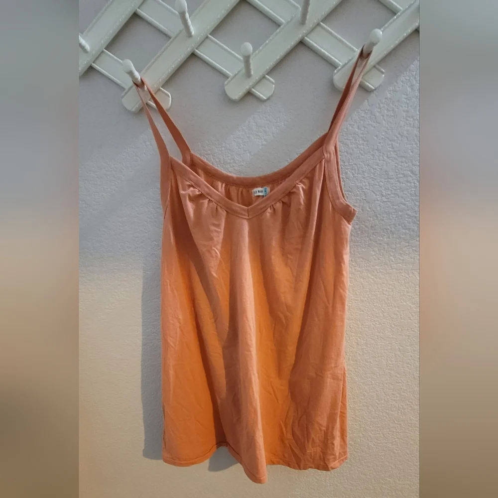 Old Navy Camisole Tank - Picture 1 of 1